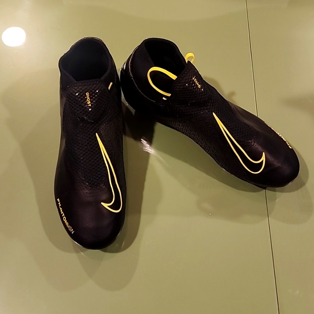 Nike Phantom Vision Ghost Legend DF FG Quadfit Black Volt Green Size 7.5